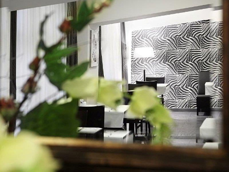 Otel Elysee 4*