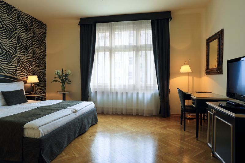 Otel Elysee 4*