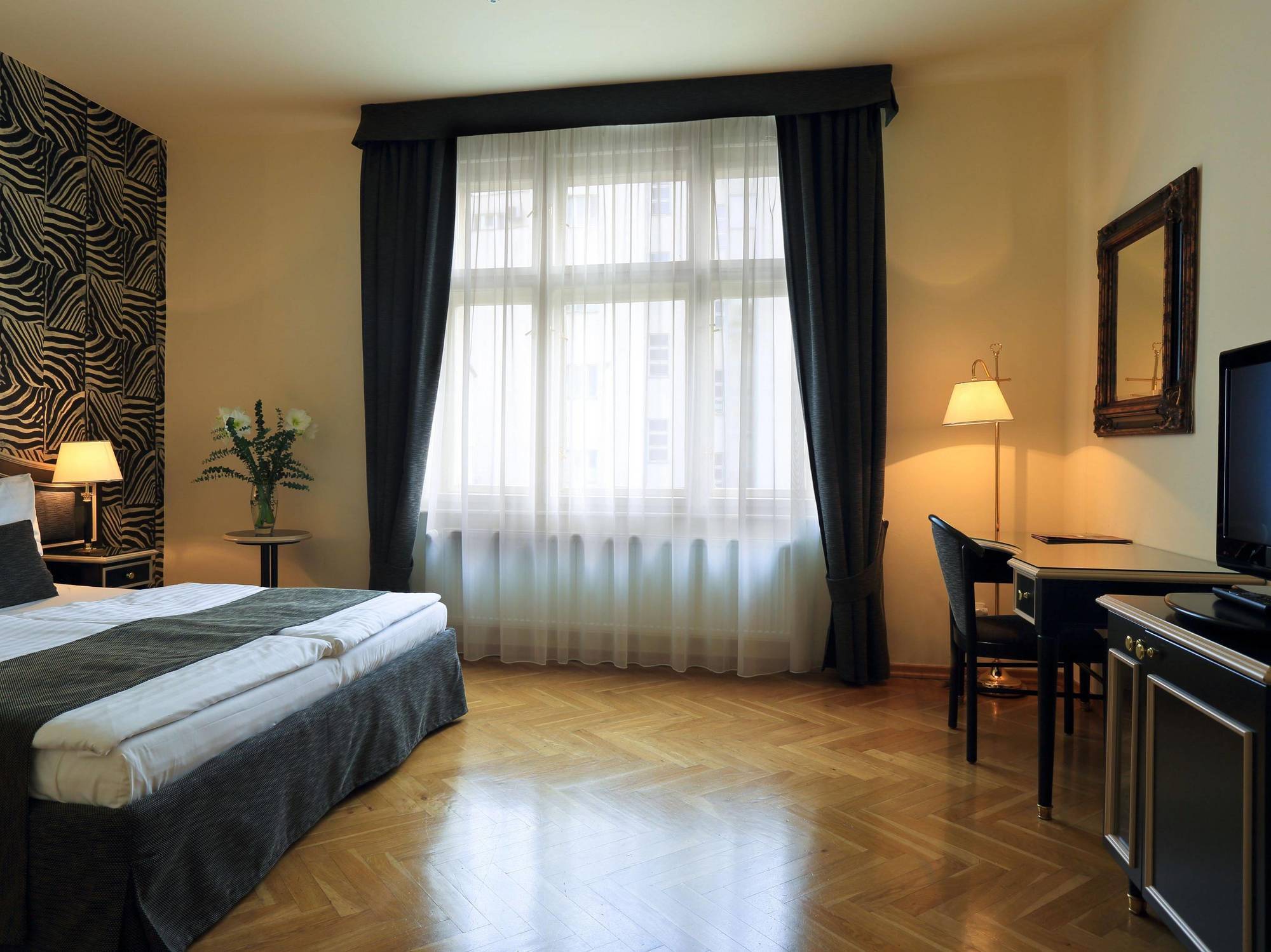 Elysee Otel 4*
